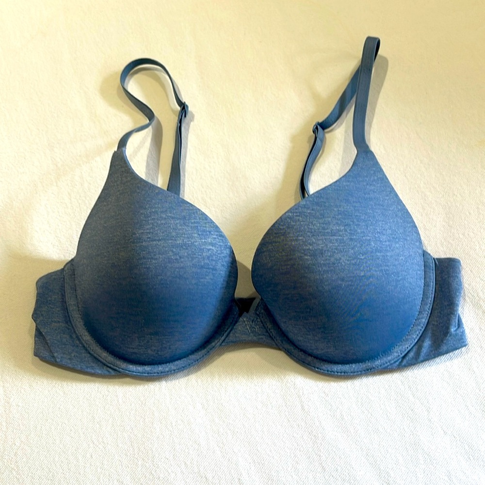 NWOT Victoria’s Secret Padded Perfect Coverage Bra Size 34B